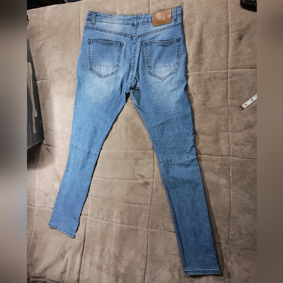 Waimea Men's 32x31 Skinny Fit Distressed Rip Torn Designer Trendy Embroidered - Picture 3 of 16